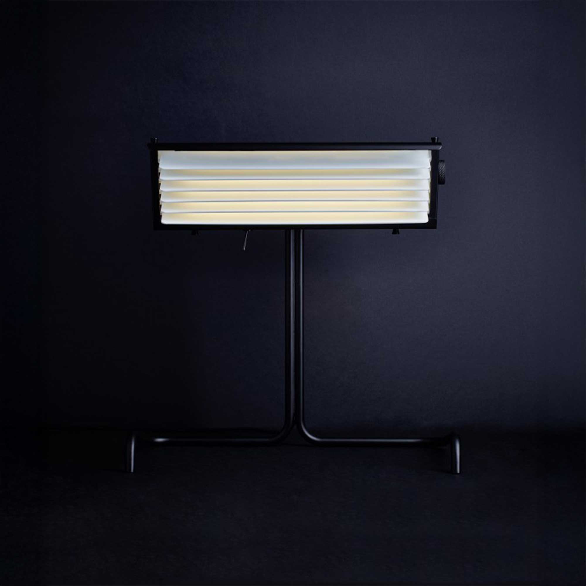 Namizna svetilka DCW éditions Biny LED