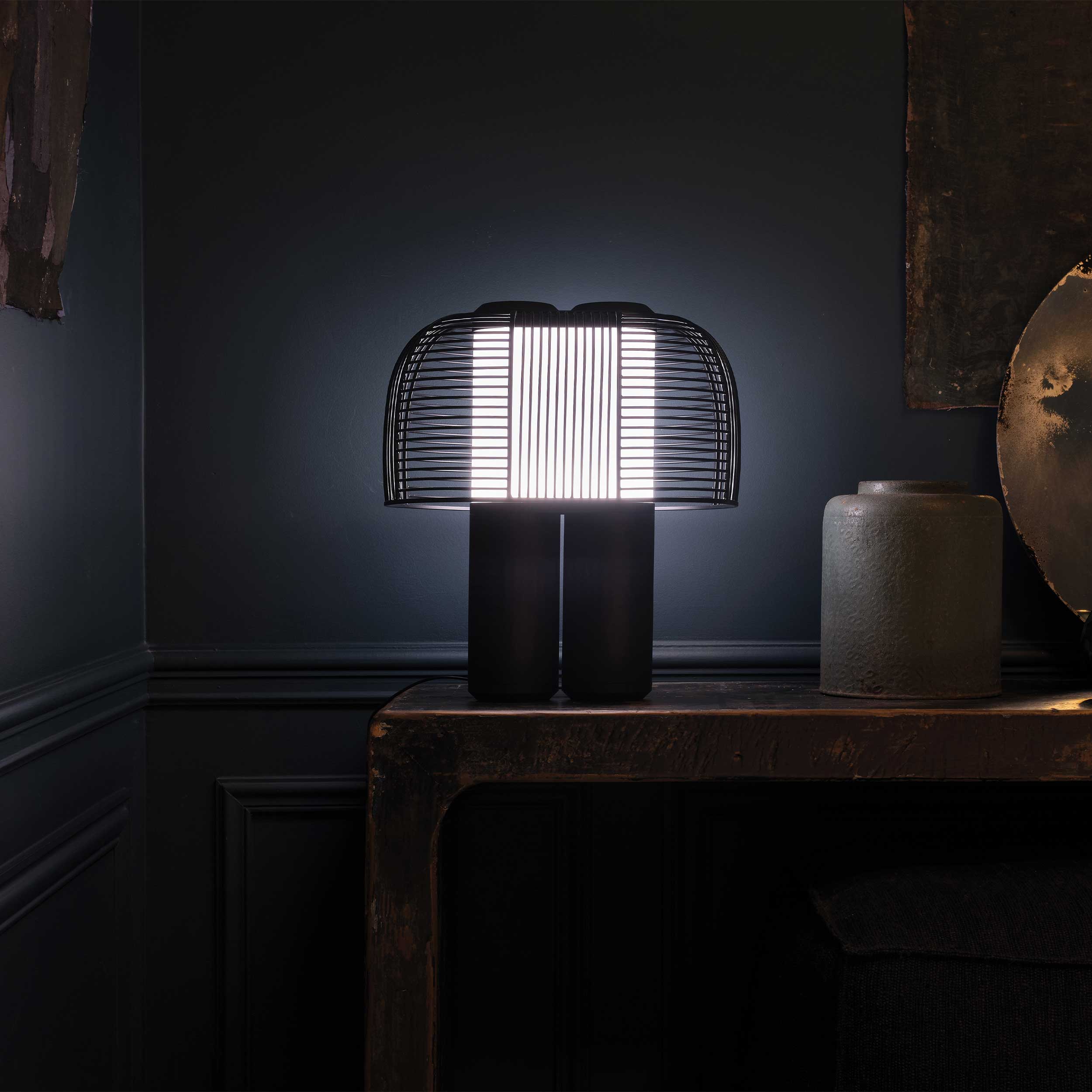 DCW éditions Yasuke LED namizna svetilka