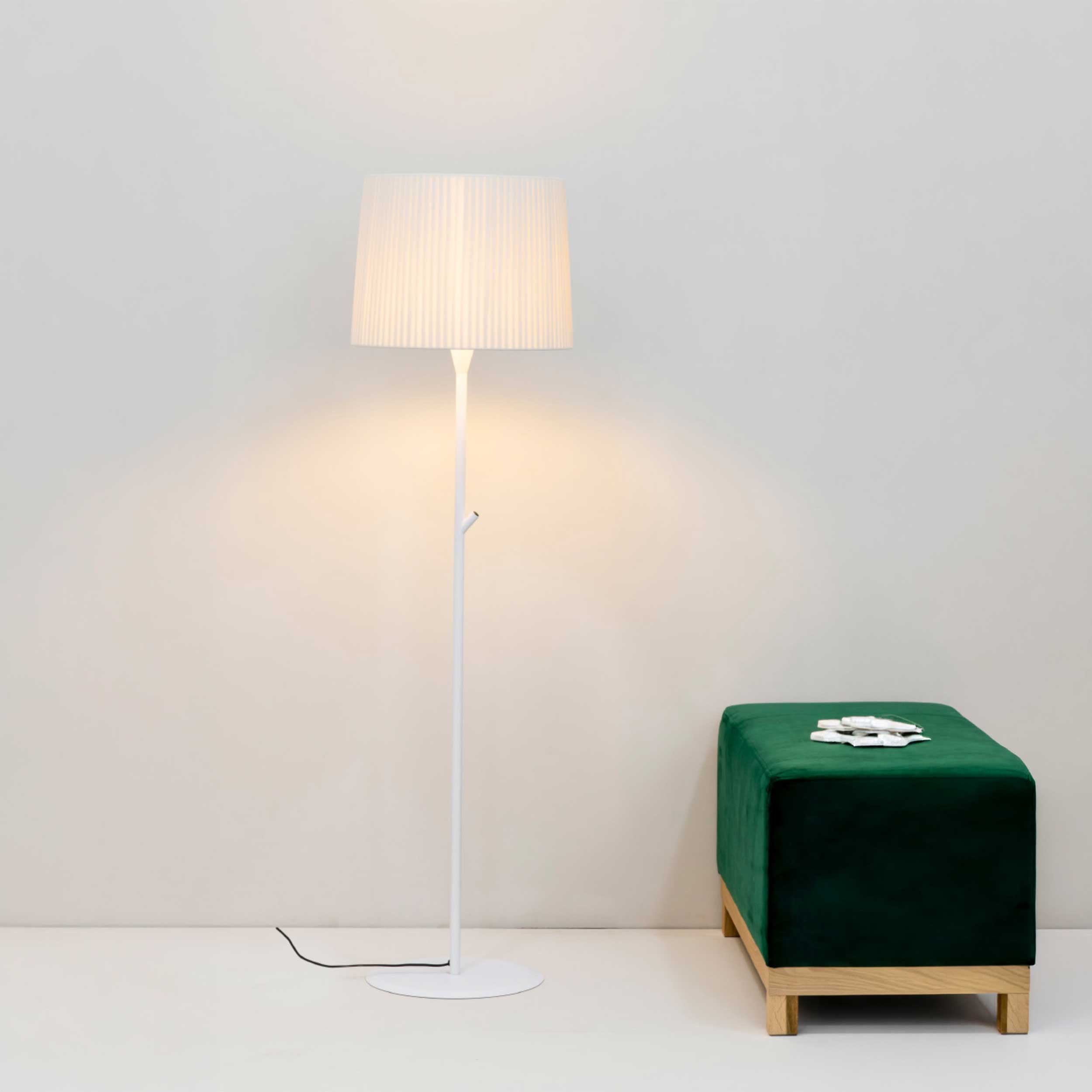 Talna svetilka Faro Samba E27
