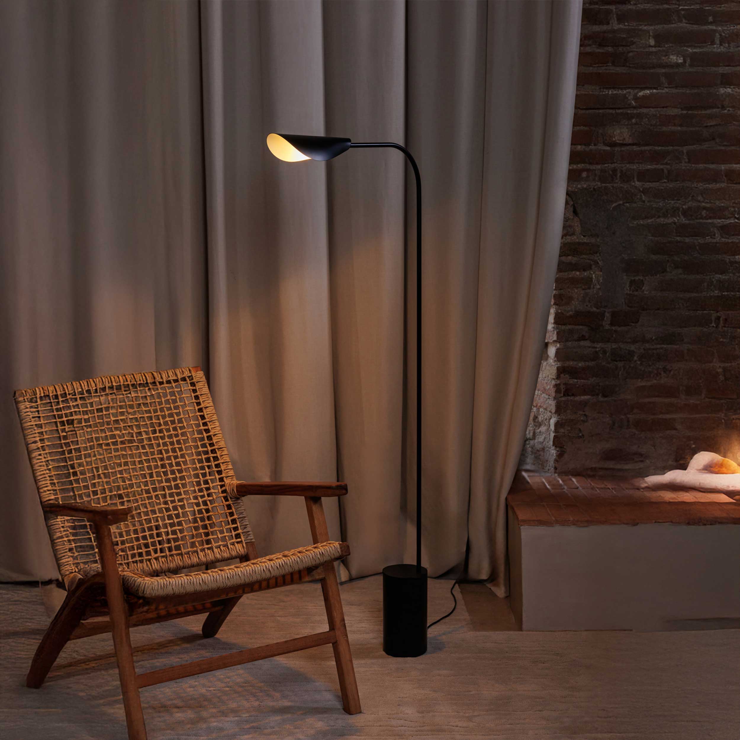 Faro Liggera G9 stojací svítidlo