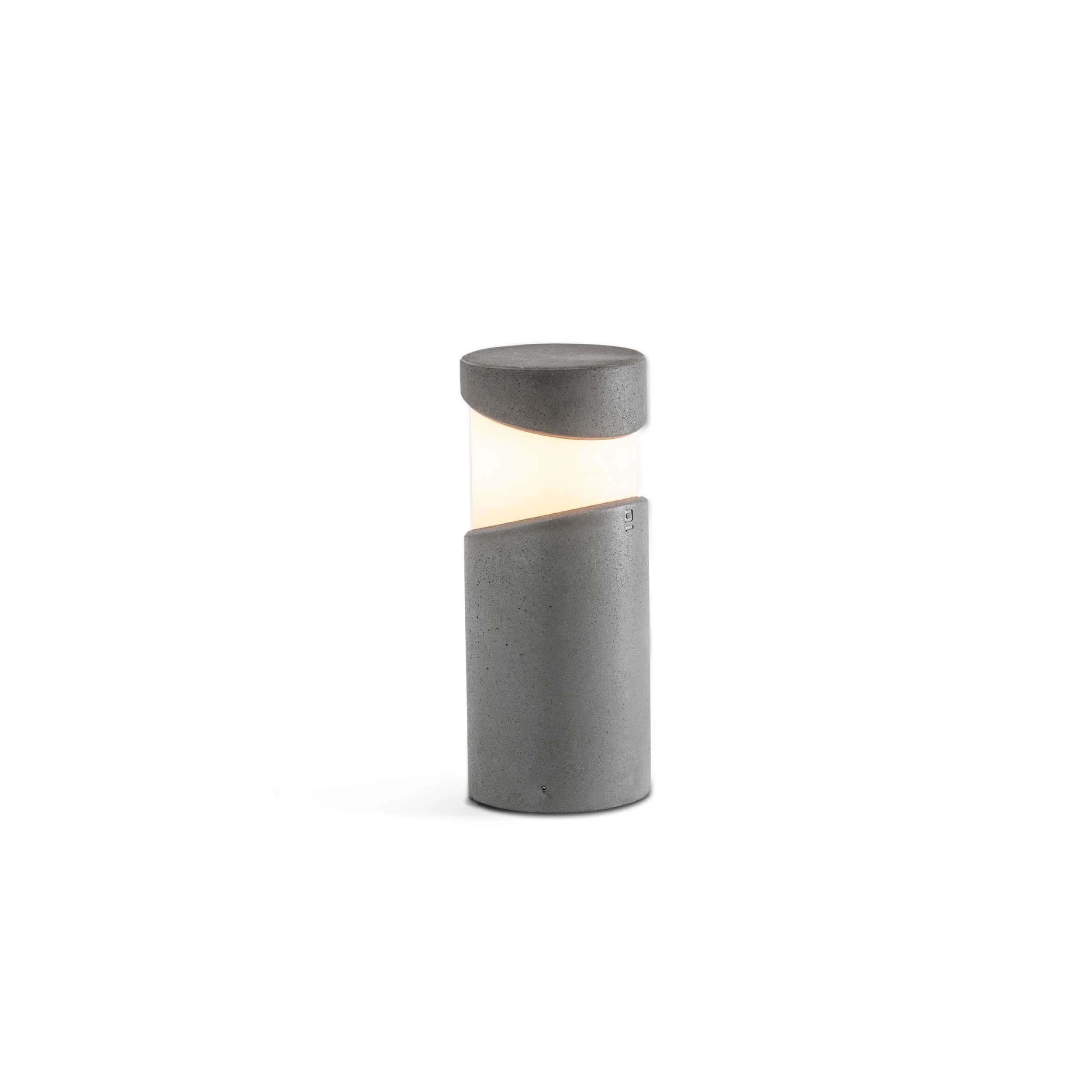 Faro Block E27 IP65 stolpna zunanja svetilka