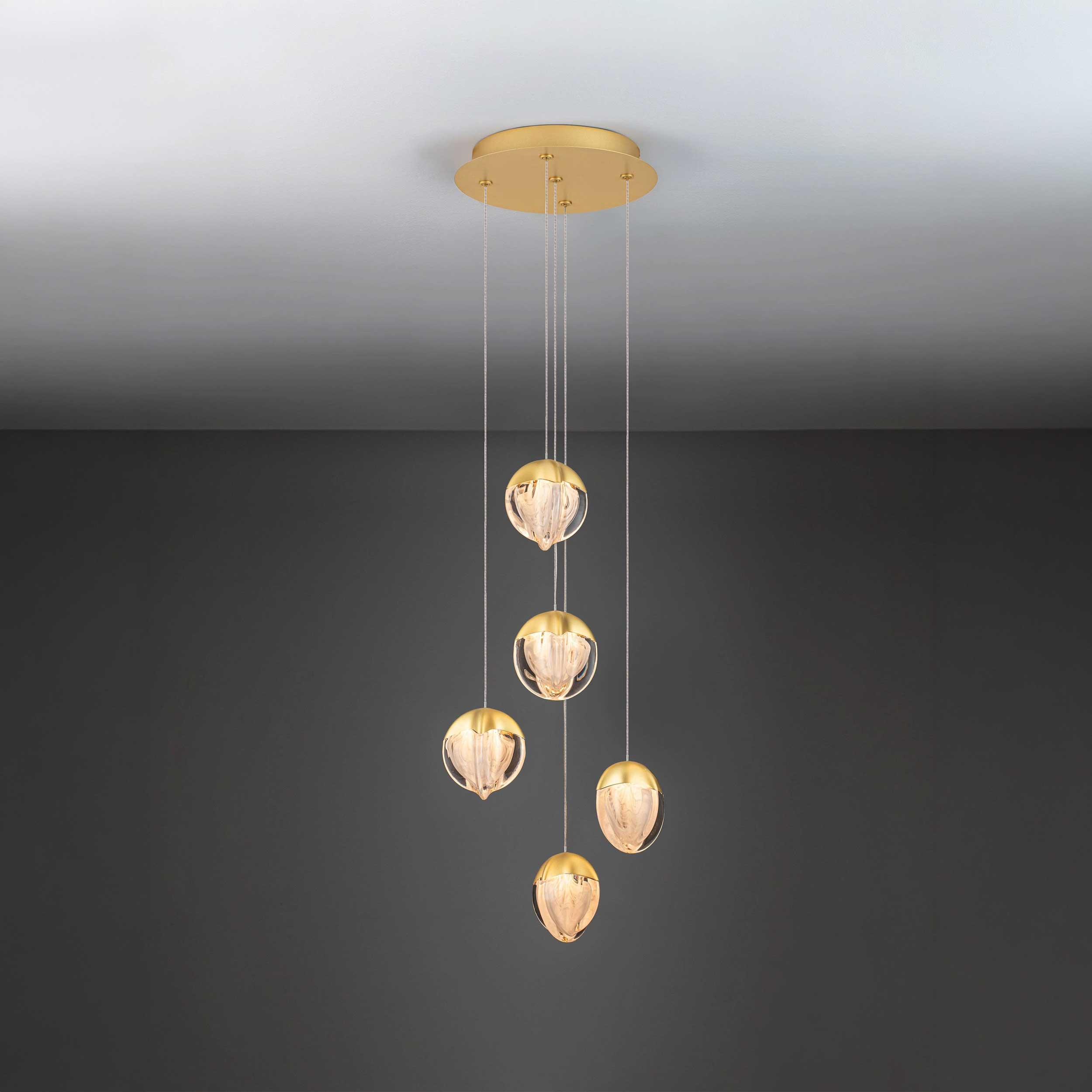 Nova Luce LED-visoka svetilka Alicia