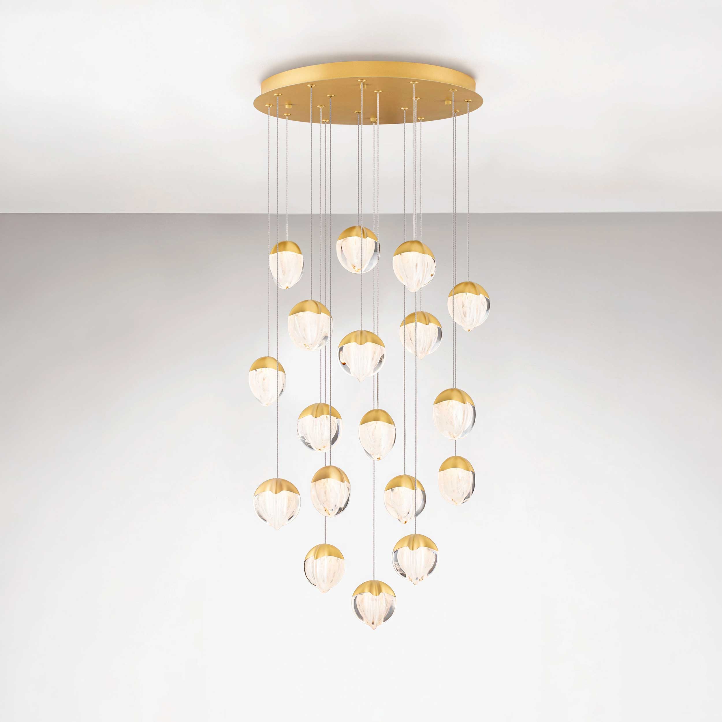 Nova Luce LED-visoka svetilka Alicia