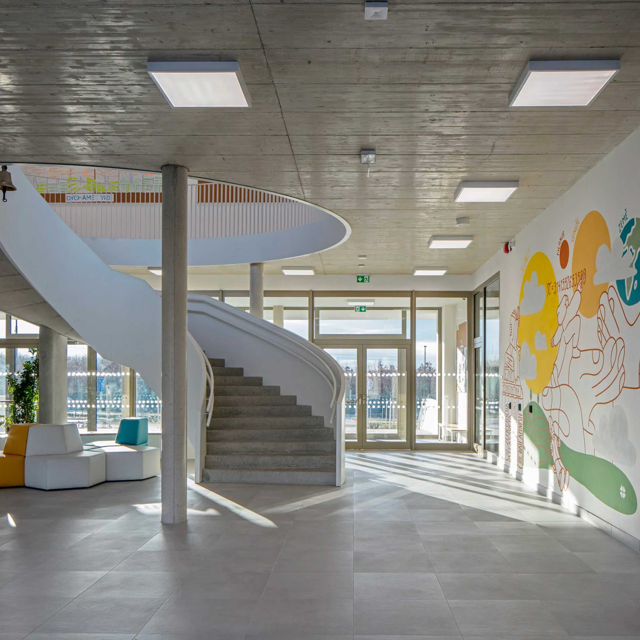 LED panelna pisarniška svetilka