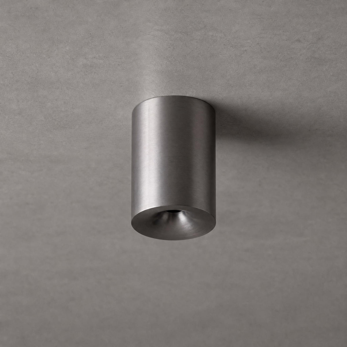 Vellum LED kovinska svetilka Ra>90 proti bleščanju