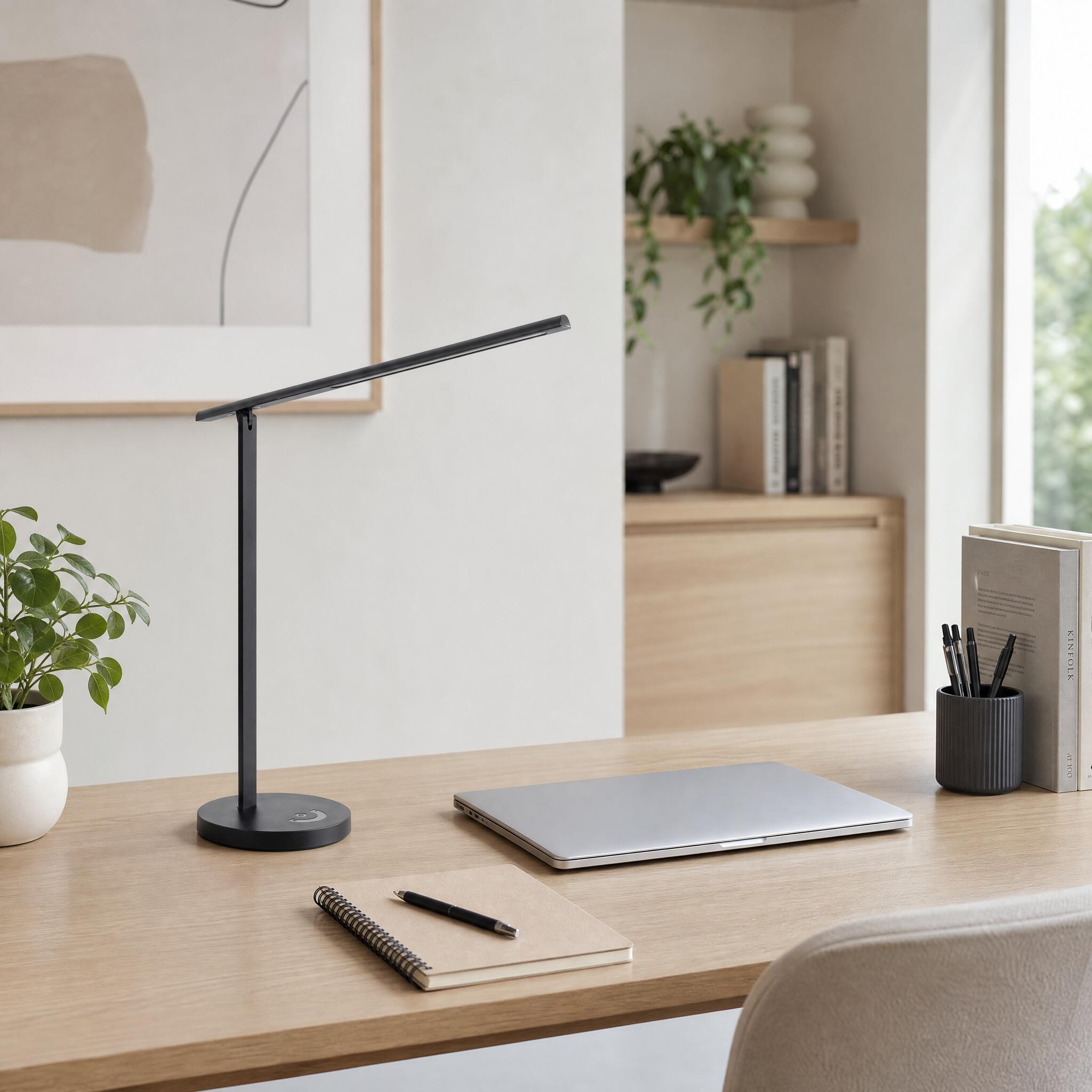 VK Light Nia LED Linear namizna svetilka z možnostjo zatemnitve 3CCT