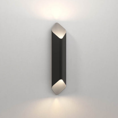 Astro Ako 600 LED nástěnné svítidlo stříbrné