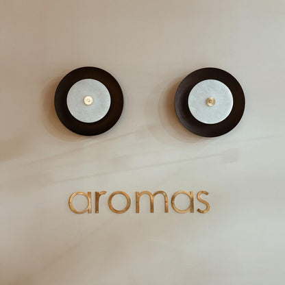 Aromas Coss Alabaster LED stenska svetilka