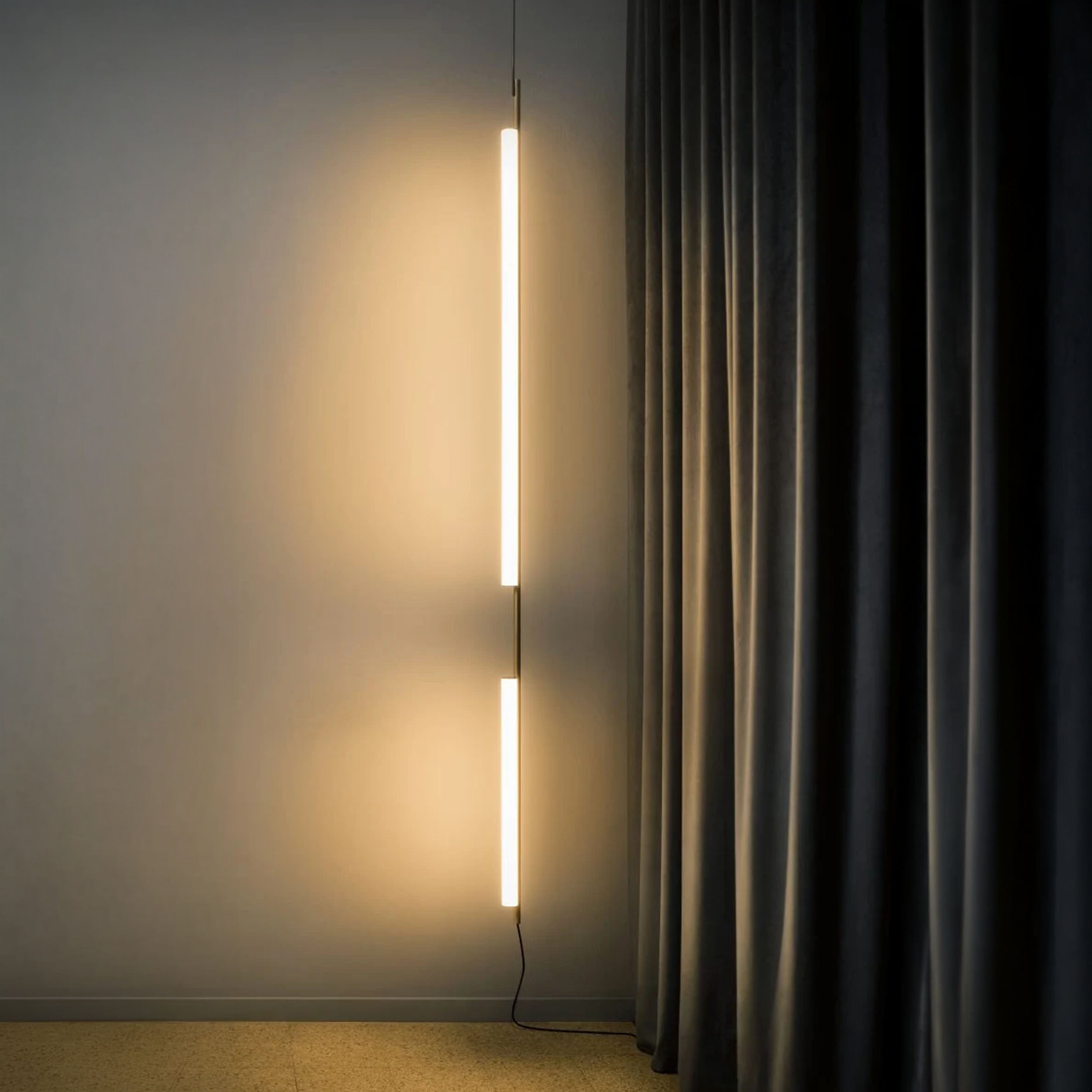 Marset Ambrosia V2 LED viseča vertikalna svetilka