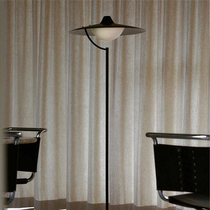 DCW éditions Biny LED talna svetilka