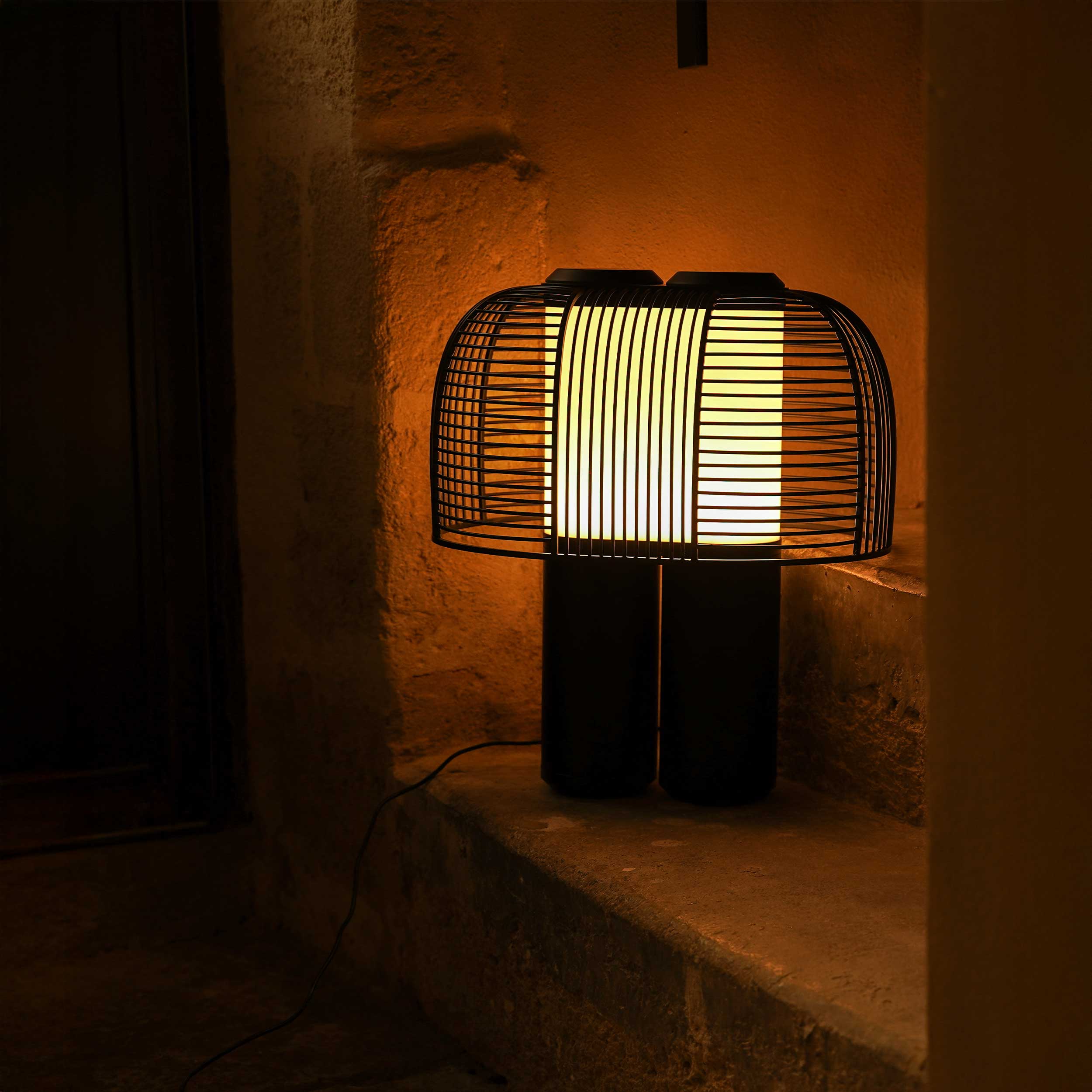 DCW éditions Yasuke LED namizna svetilka