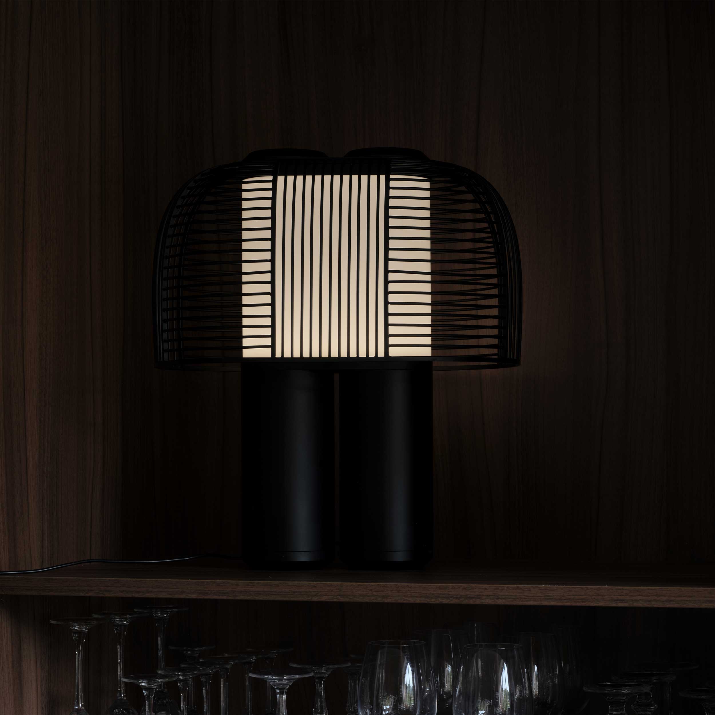 DCW éditions Yasuke LED namizna svetilka