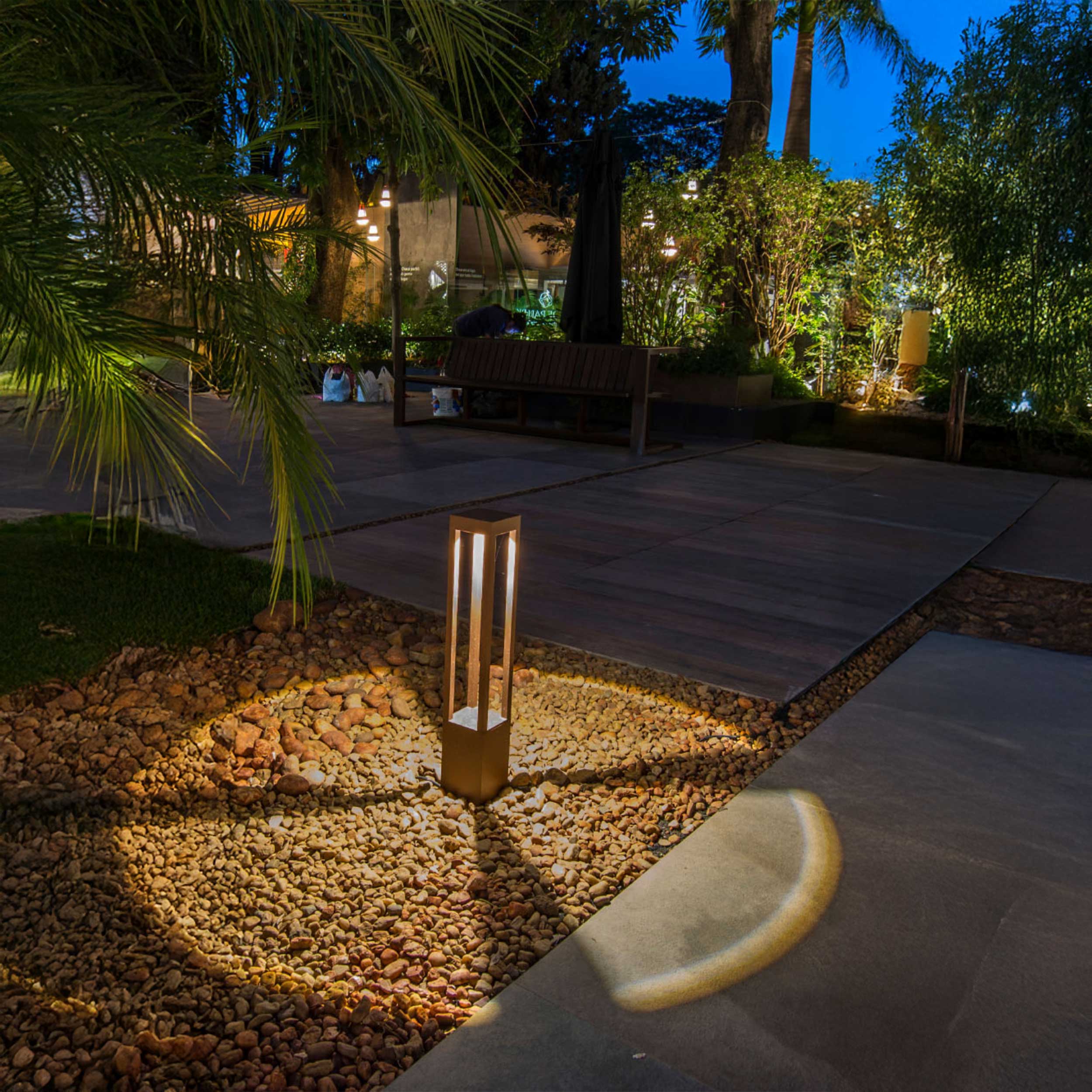 Faro Agra LED stebriščna zunanja svetilka IP55