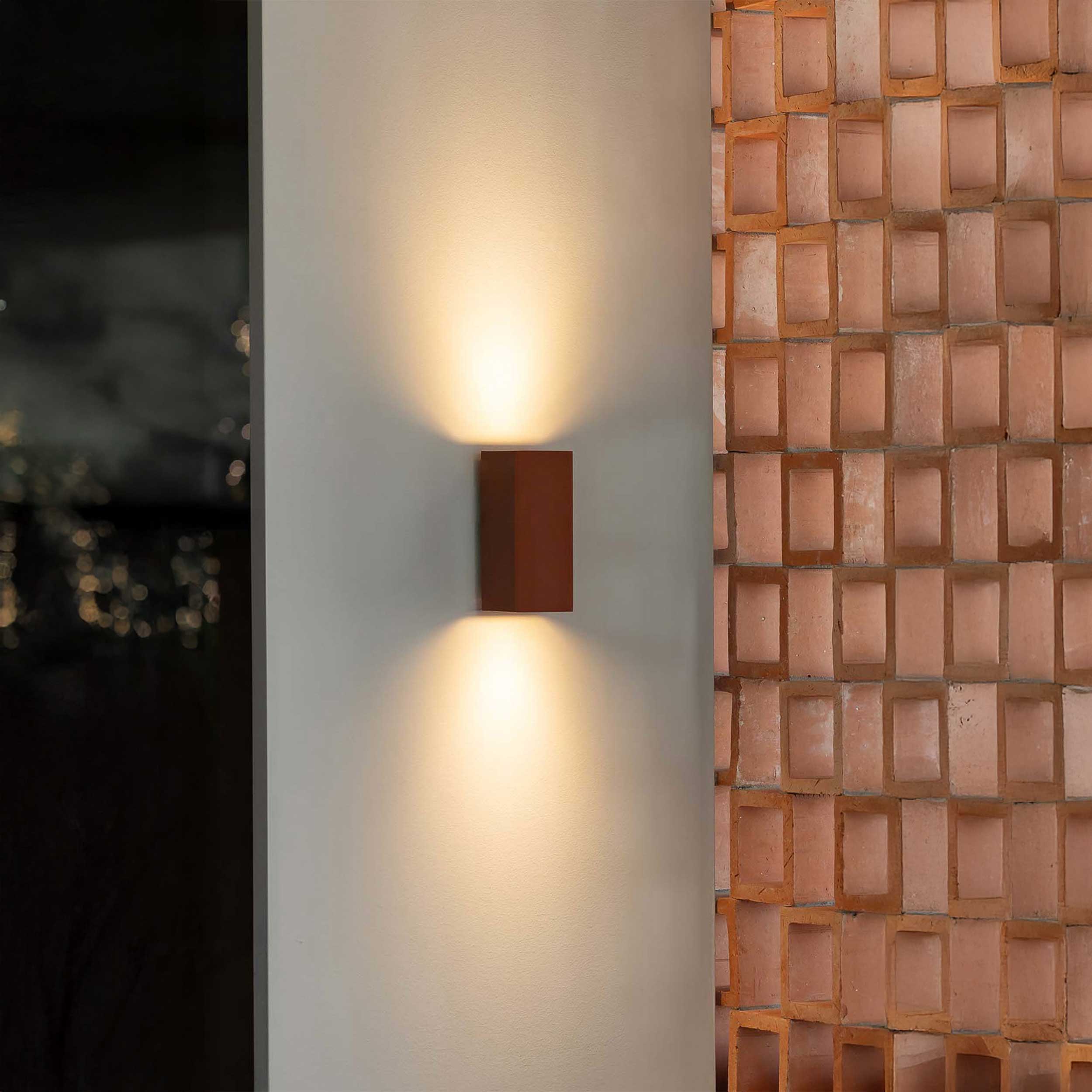 Stenska svetilka Faro Lune GU10 LED