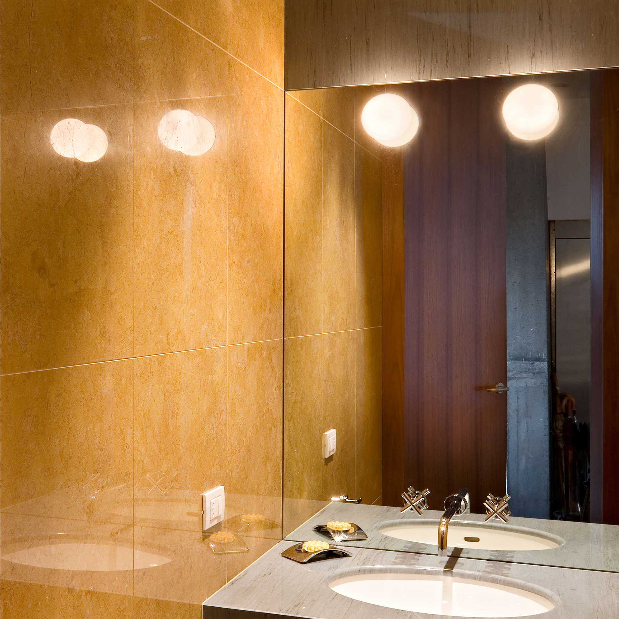 Flos Mini Glo-Ball G9 přisazené svítidlo