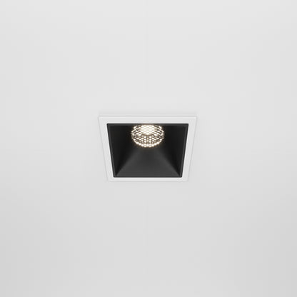 Maytoni downlight Alfa LED 10W 36° vgradna kvadratna svetilka, črna