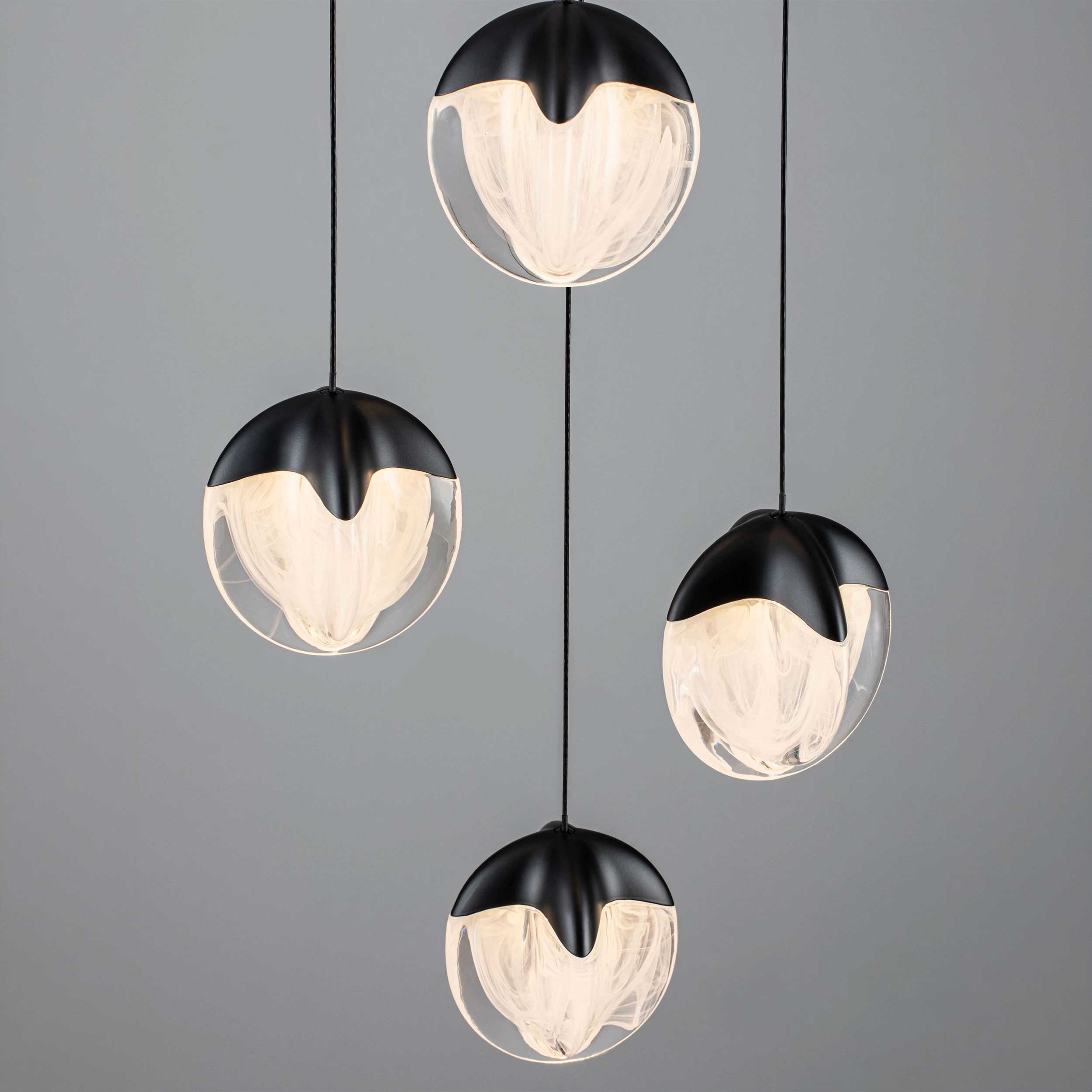 Nova Luce LED-visoka svetilka Alicia