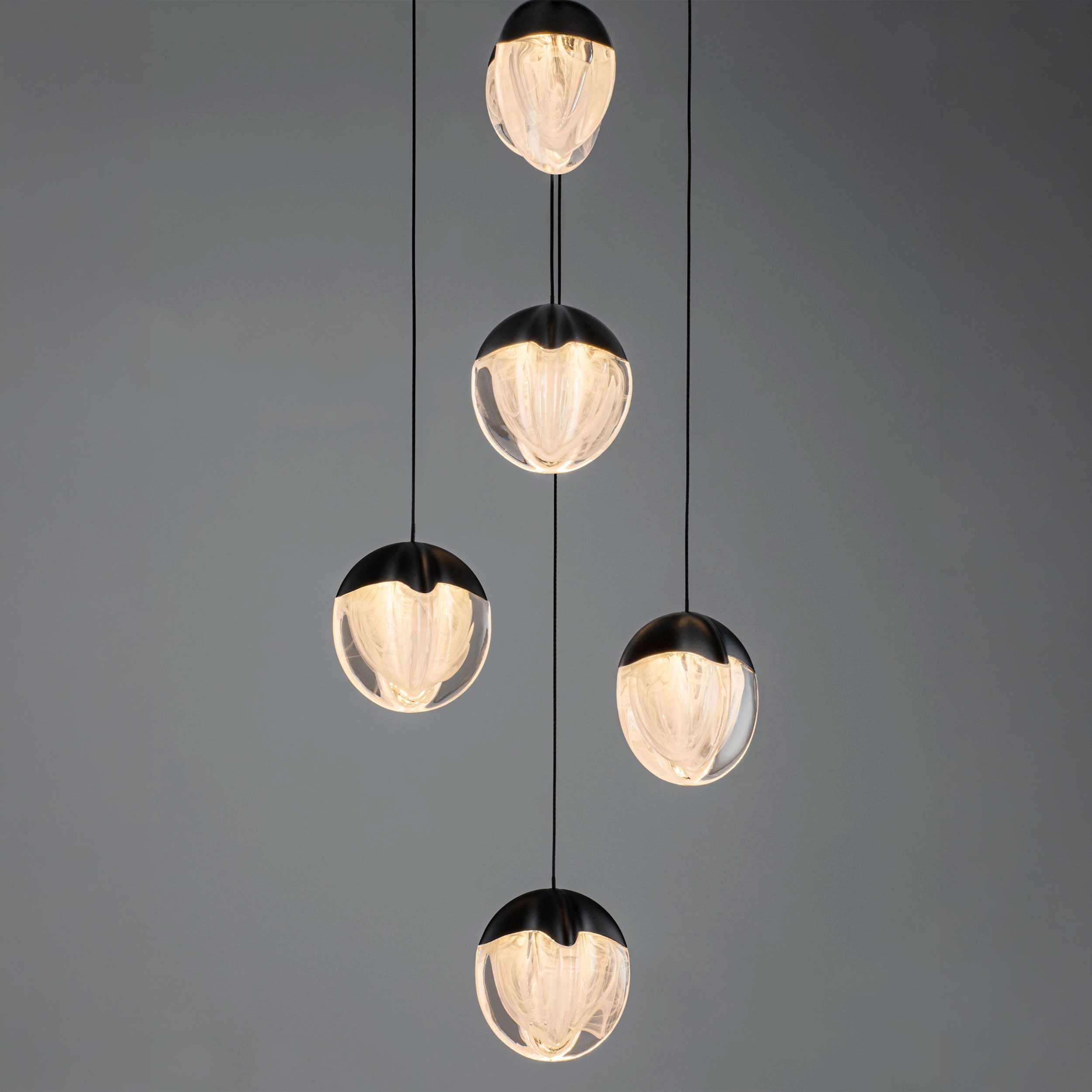 Nova Luce LED-visoka svetilka Alicia