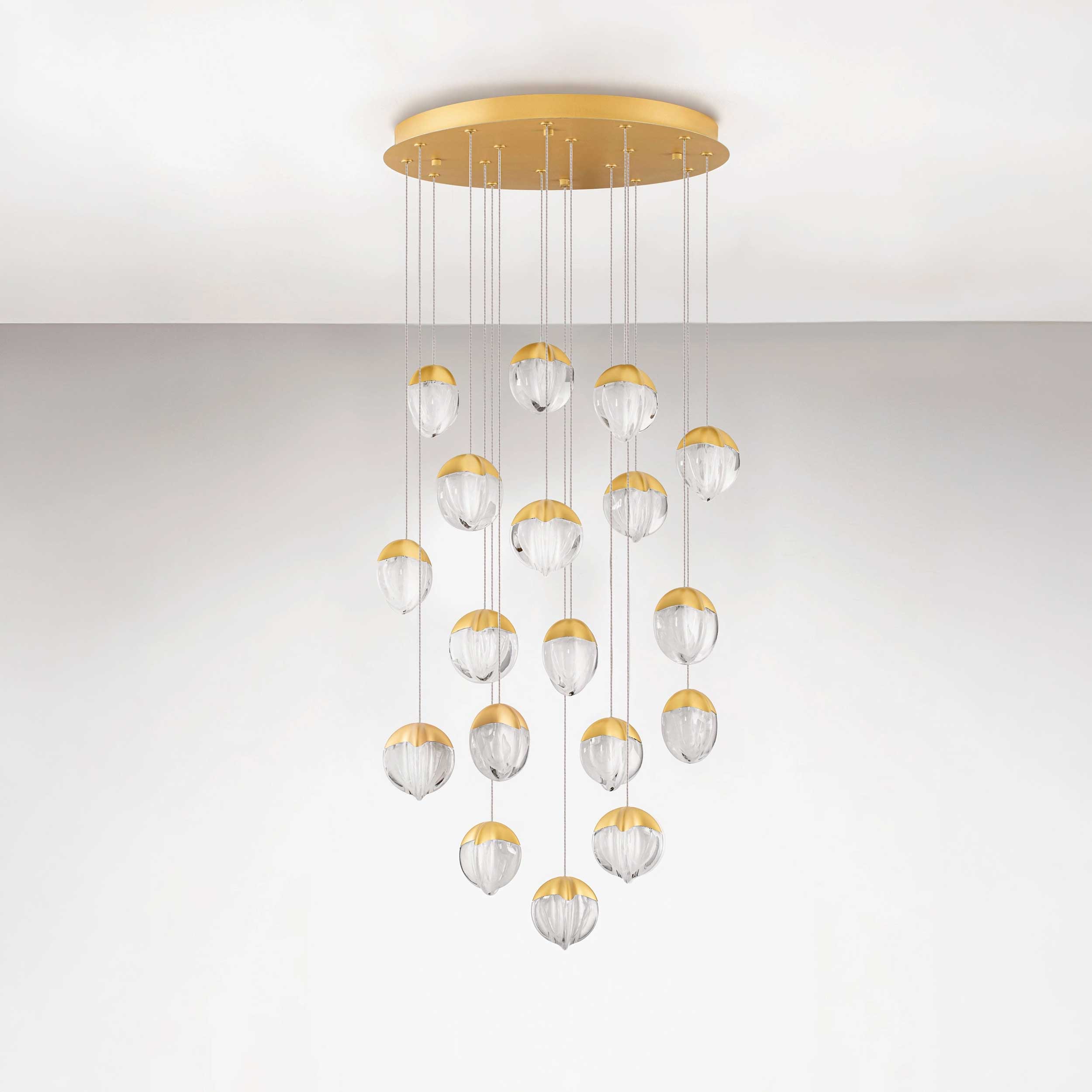 Nova Luce LED-visoka svetilka Alicia