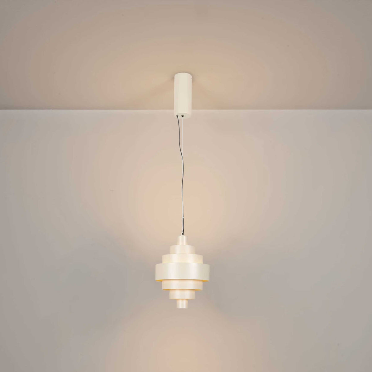Nova Luce LED obesna svetilka Mindy