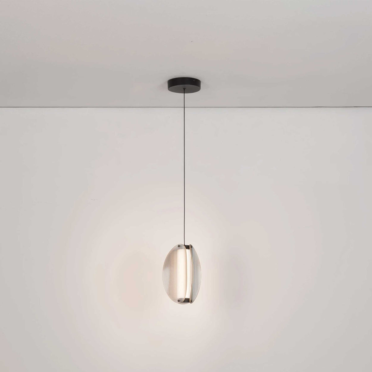 Nova Luce Noir LED viseča svetilka