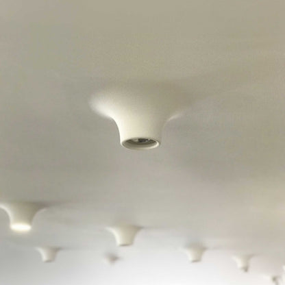 VK Light Downlight Trimless – mavčna vgradna svetilka GU10 z izstopajočo cevjo