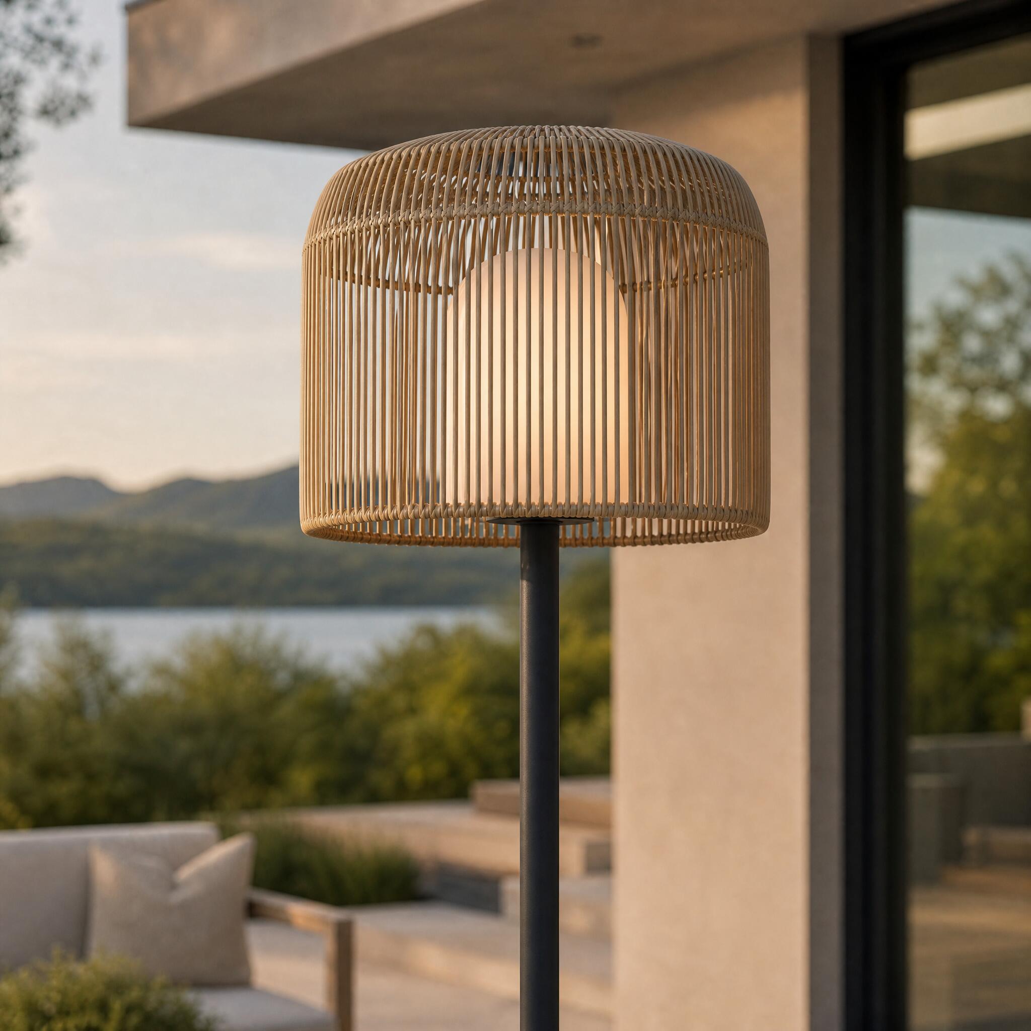 VK Light Keli E27 stoječa zunanja svetilka IP44